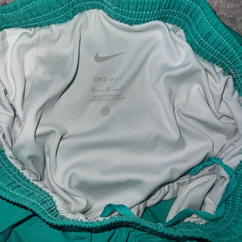Nike Dri-Fit Running Girls M Shorts - Picture 7 of 9